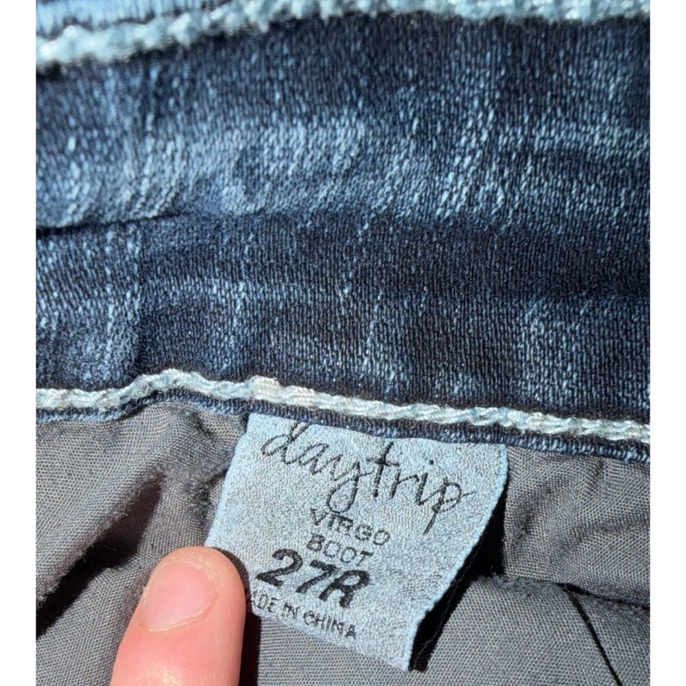 💙 Virgo Daytrip Bootcut Jeans with Conrast Stitching - Picture 4 of 10